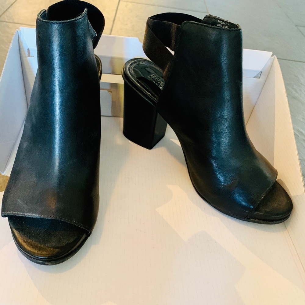 Kenneth Cole Reaction Block Heels